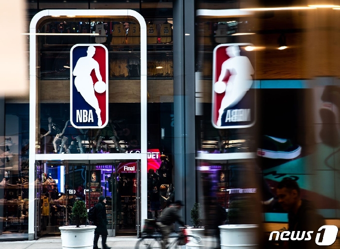 NBA 사무국이 시즌 재개에 합류하지 못하는 8개팀을 대상으로 특별캠프를 추진 중이다. © AFP=뉴스1