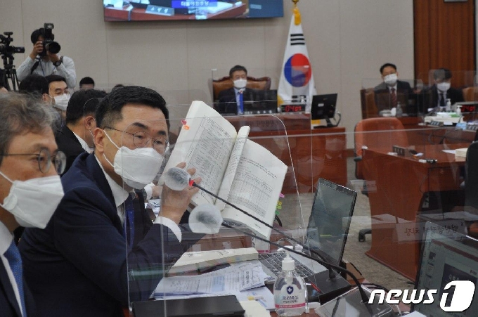국정감사 활동 중인 소병철 의원.(소병철 의원실 제공)/뉴스1 © News1