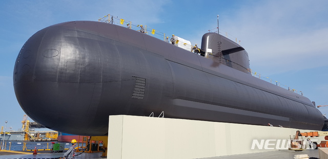 【거제=뉴시스】 해군 첫 3000t급 잠수함인 '도산안창호함'.