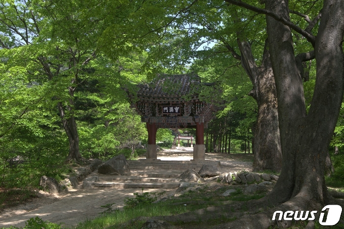 강원도 고산군에 있는 석왕사의 조계문. (미디어한국학 제공) 2020.12.19.© 뉴스1