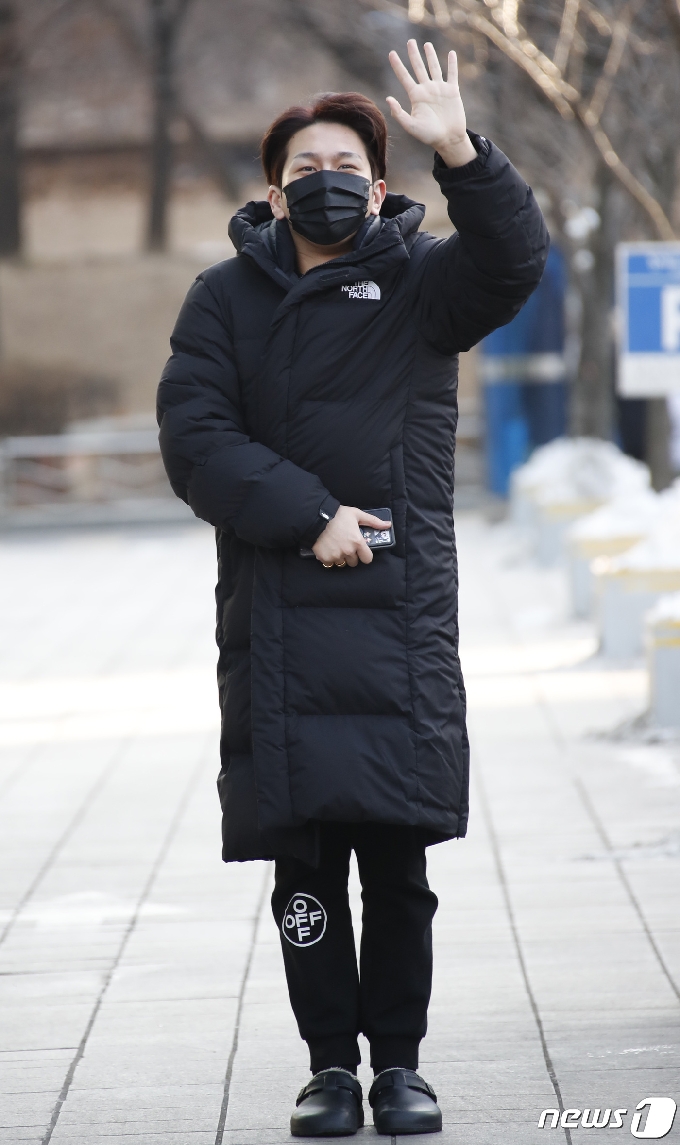 [사진] 김수찬 '프린수찬의 반가운 인사'