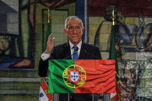 마르셀로 헤벨루 드 소자 포르투갈 대통령(72)이 24일(현지시간) 대통령 선거에서 재선에 성공했다/사진=AFP