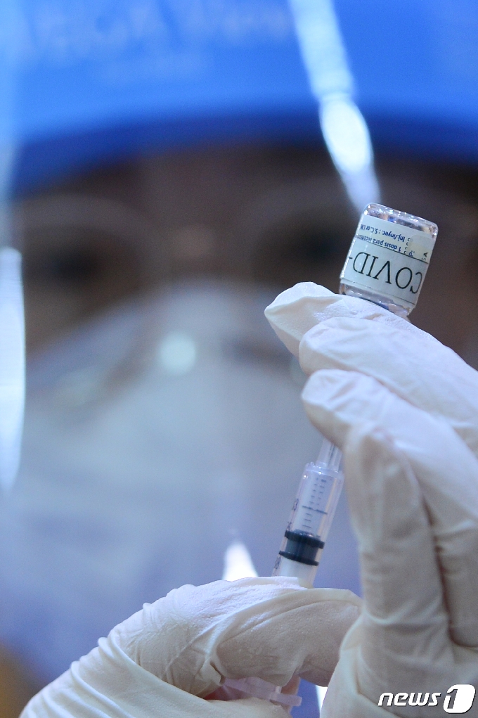 [사진] 아스트라제네카(AZ) 백신 접종 D-1 최종 점검