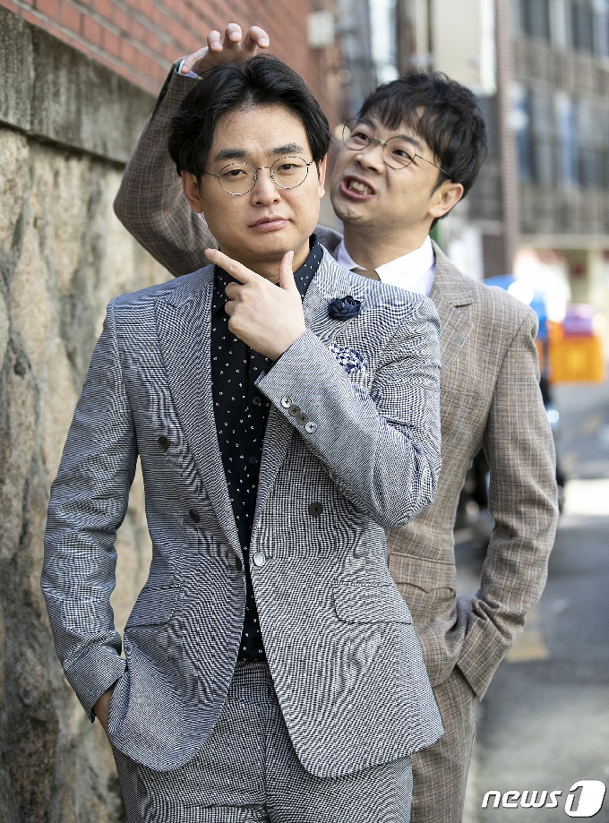 개그맨 박영진과 권재관(오른쪽) © News1 김진환 기자