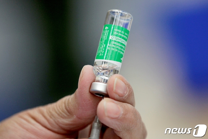인도 세룸인스티튜트(SII)가 생산한 아스트라제네카 코로나19 백신. © 로이터=뉴스1