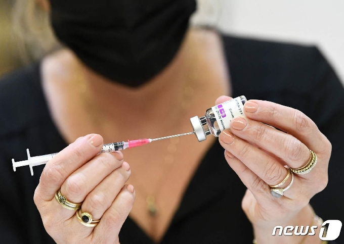 아스트라제네카 코로나19 백신© AFP=뉴스1