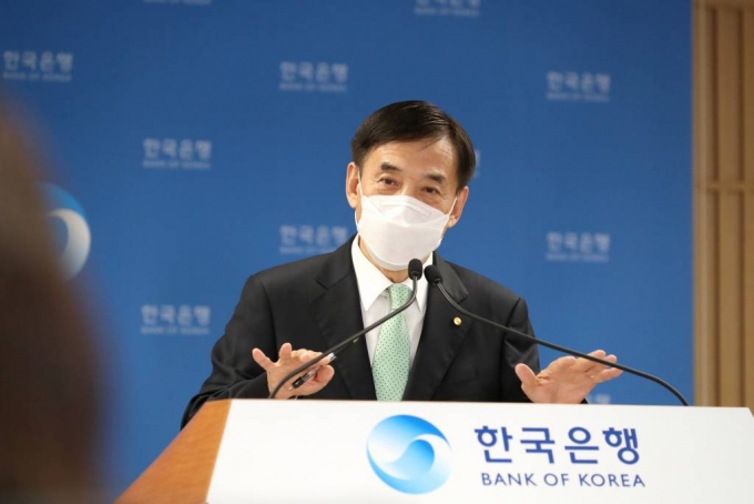 이주열 한국은행 총재가 15일 서울 중구 한국은행에서 열린 통화정책방향 기자간담회에서 발언하고 있다. /사진=한국은행 제공