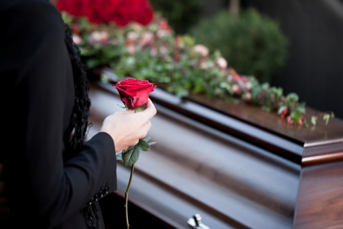 북아메리카 도미니카 공화국의 한 여성이 가짜 장례식을 연 소식이 알려지면서 비난이 일고 있다. 사진은 기사 내용과 관련 없음. /사진=게티이미지뱅크