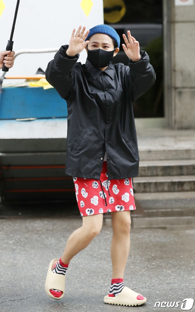 [사진] 김신영, 둘째이모  퇴근합니다
