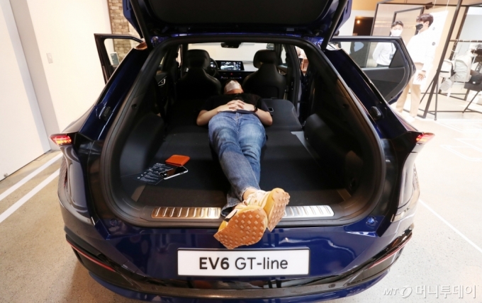 [사진]The Kia EV6, 여유로운 트렁크 공간