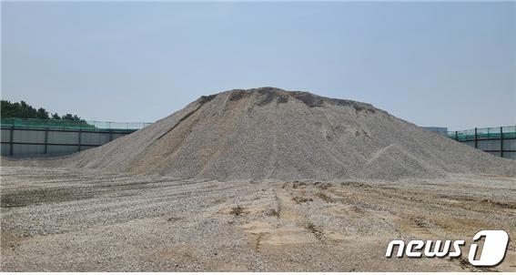 야적물질 방진덮개 미설치 공사장.(인천시 제공)© 뉴스1