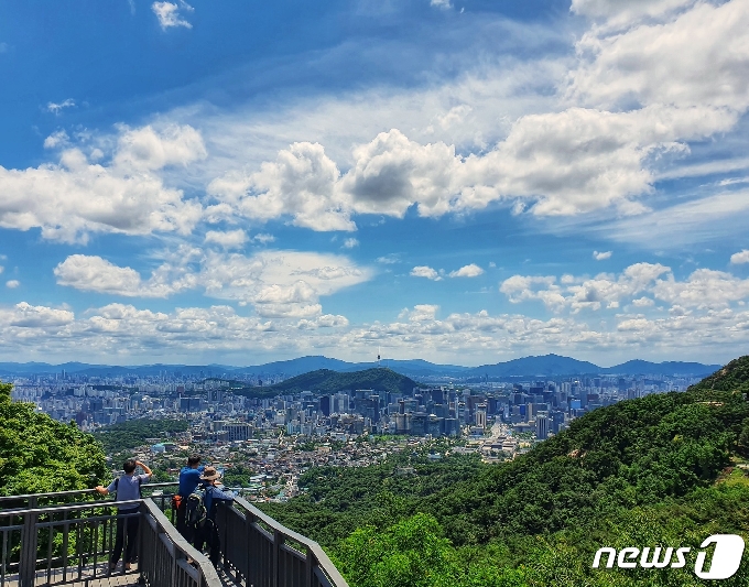 [사진] 맑은 서울 하늘