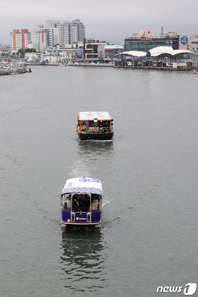 [사진] 포항 동빈내항 달리는 자율주행 선박