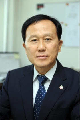 박철웅 농업기술실용화재단 이사장
