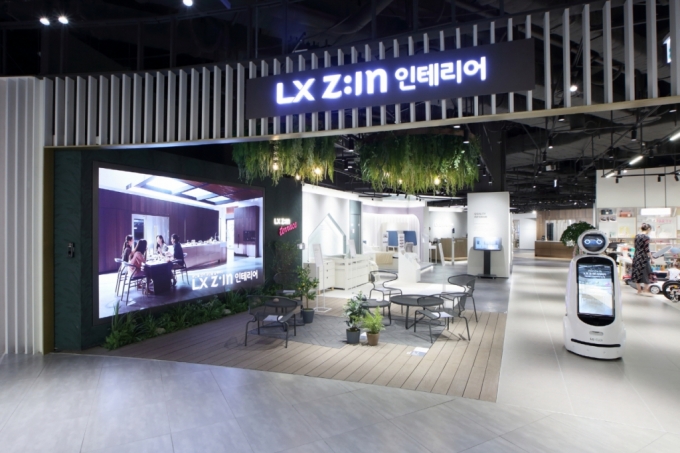 LX Z:IN(LX지인) 인테리어 지인스퀘어 신세계백화점 대구점 전경./사진=LX하우시스