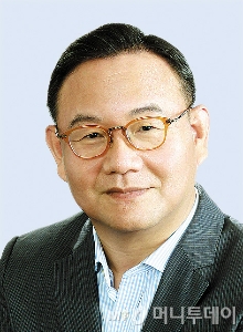 김홍일 전 디캠프·프론트원 센터장