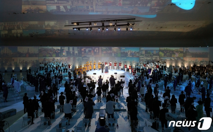 (서울=뉴스1) = 15일 서울 동대문디자인플라자(DDP)에서 제75주년 광복절 경축식이 열리고 있다. (청와대 제공) 2020.8.15/뉴스1  