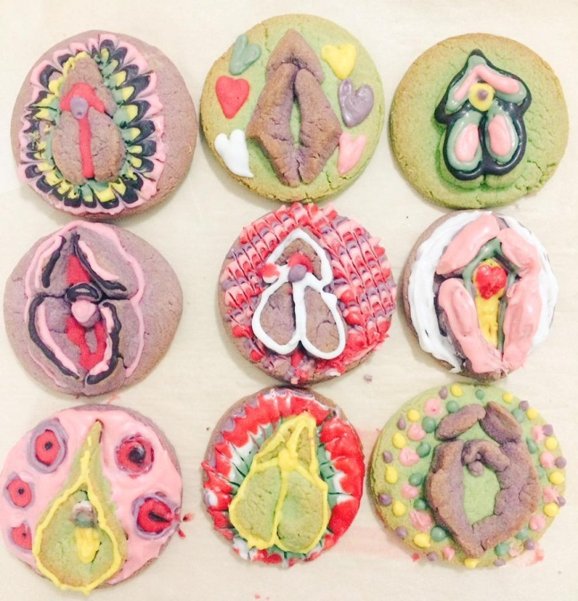 2015년 서울퀴어문화축제에서 판매했던 여성 성기 모양 쿠키/  사진=트위터 '언니모자' 캡처 