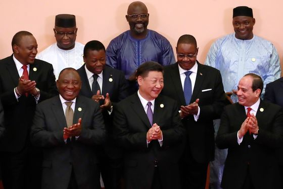 시진핑 중국 국가주석과 ‘중국·아프리카 협력포럼’ 정상회의 참석자들/사진=뉴스1