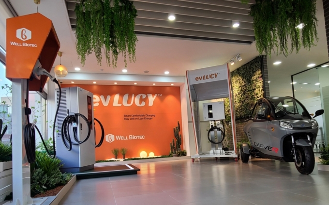 웰바이오텍, 전기차 신사업 가속화…'EV LUCY' 충전기 전시관 개관