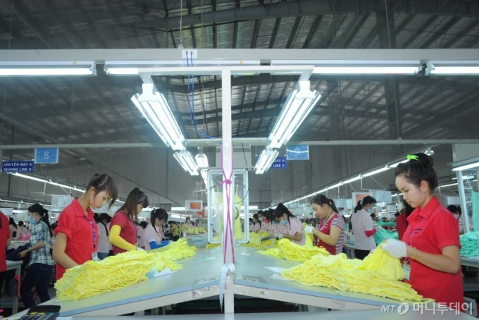 베트남 호치민시 남서부 띠엔장 지구에 자리한 한세실업 베트남 제3생산법인 공장 전경