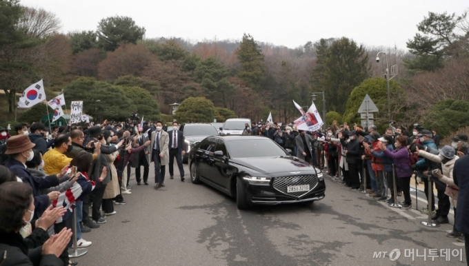 [사진]대구 사저 향하는 박 전 대통령