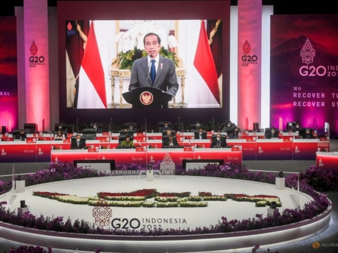 조코 위도도 인도네시아 대통령이 2월 17일(현지시간) 인도네시아 자카르타에서 열린 주요 20개국(G20) 재무장관 및 중앙은행 총재 회의에서 화상으로 연설하고 있다. /AFPBBNews=뉴스1