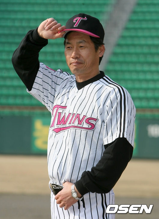 LG 트윈스 레전드 김용수 전 코치의 모습. 