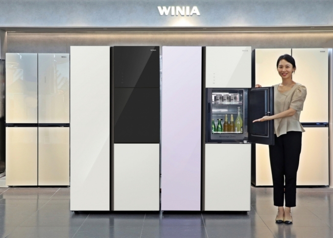 위니아, 802리터 양문형 냉장고 출시./사진제공=위니아