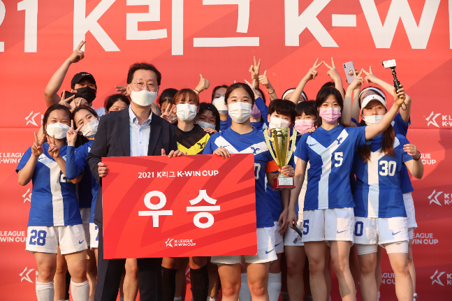 지난해 K리그 퀸컵 우승을 차지한 연세대. /사진=한국프로축구연맹