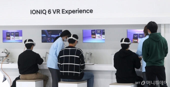 [사진]아이오닉6 VR 체험