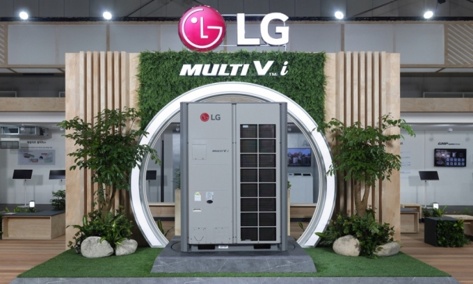  LG전자가 2일부터 3일간 일산 킨텍스에서 열리는 '2022 대한민국 에너지대전(Korea Energy Show)'에 참가해 시스템 에어컨 대표제품 '멀티브이 아이'(사진)를 포함해 에너지 효율을 높인 차별화된 공조 솔루션을 선보인다. /사진제공=LG전자
