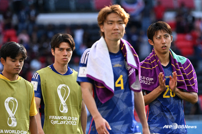 코스타리카전 패배에 실망하는 일본 축구대표팀. /사진=AFPBBNews=뉴스1