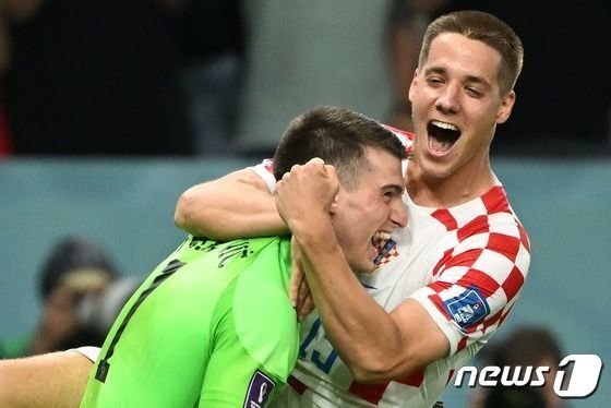 크로아티아의 승부차기 승리를 이끈 도미니크 리바코비치 골키퍼. /AFPBBNews=뉴스1