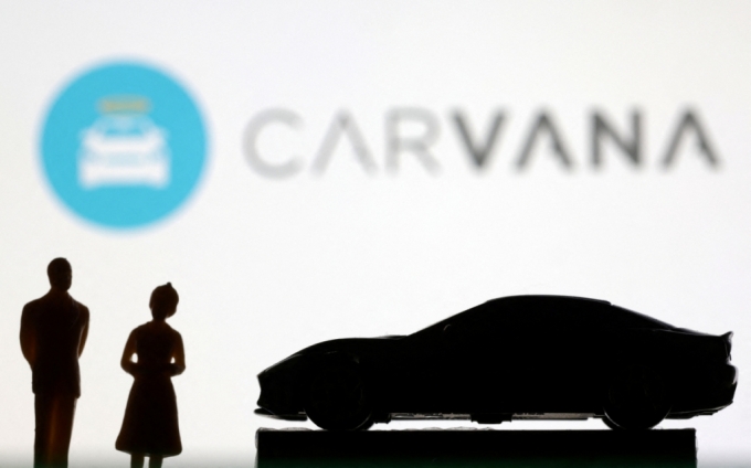Carvana logo is seen in this illustration taken June 27, 2022. REUTERS/Dado Ruvic/Illustration /==1