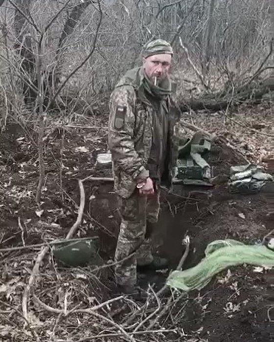 우크라이나군 포로가 숲속에서 적나라하게 처형되는 모습이 담긴 영상이 소셜미디어를 통해 유포됐다./사진=뉴스1 