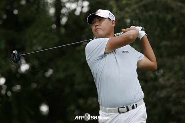 김시우가 15일 PGA 투어 AT&T 바이런 넬슨 4라운드에서 드라이버 티샷을 하고 있다. /AFPBBNews=뉴스1