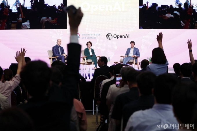 9   63  K-Startups meet OpenAI 翡 ŸƮ ڵ  Ʈ AI ְ濵, ׷ ϸ AI (â)  ϱ    ִ. /=ý