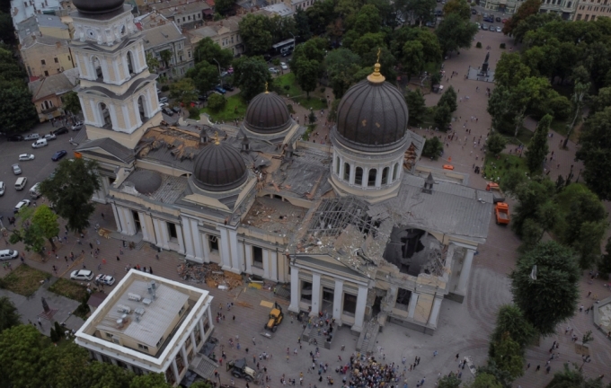 23일(현지시간) 러시아 미사일 공격으로 파괴된 우크라이나 오데사 주 스파소-프레오브라젠스키 성당 전경. /로이터=뉴스1