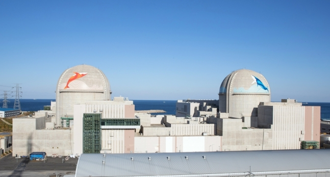 신한울 1,2호기 원자력발전소 전경(왼쪽 1호기, 오른쪽 2호기)/사진제공=한국수력원자력 
