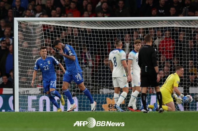 18일(한국시간) 잉글랜드와 이탈리아의 유로 2024 예선 경기 모습. /AFPBBNews=뉴스1