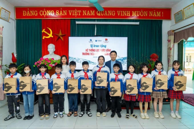 시노펙스, 베트남 초등학교에 고도정수시스템 기증