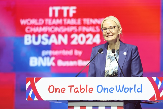 페트라 쇠링 ITTF 회장이 17일 열린 2024 부산세계탁구선수권대회 개막식에서 연설하고 있다. /사진=2024부산탁구선수권대회조직위 제공 