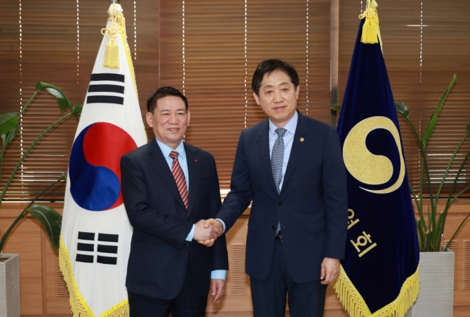 김주현 금융위원장, 베트남 재무부 장관 면담