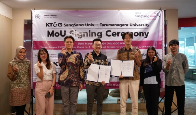KT&G 상상유니브 인도네시아가 따루마나가라 대학교(UNTAR)와 대학생의 성장을 지원하기 위한 업무협약(MOU)을 체결했다. 사진은 KT&G 상상유니브 인도네시아와 따루마나가라 대학교 업무협약식 행사사진./사진=KT&G