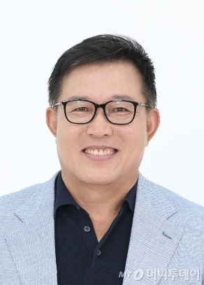 유효상 유니콘경영경제연구원장