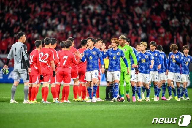 지난 21일 도쿄에서 열렸던 일본과 북한의 월드컵 아시아 2차예선. ⓒ AFP=뉴스1 
