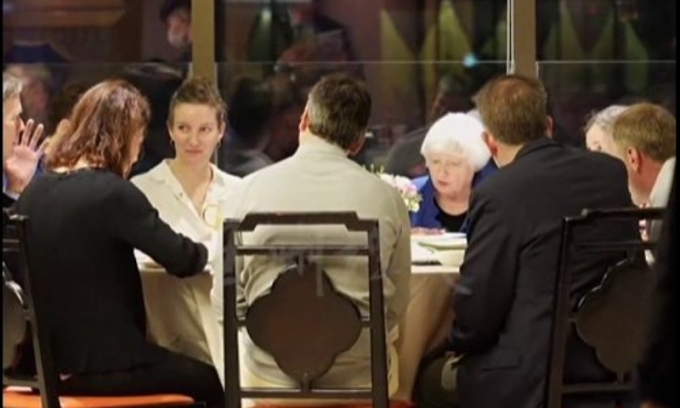 광저우 한 레스토랑에서 식사하는 재닛 옐런 미국 재무장관. /사진=글로벌타임스