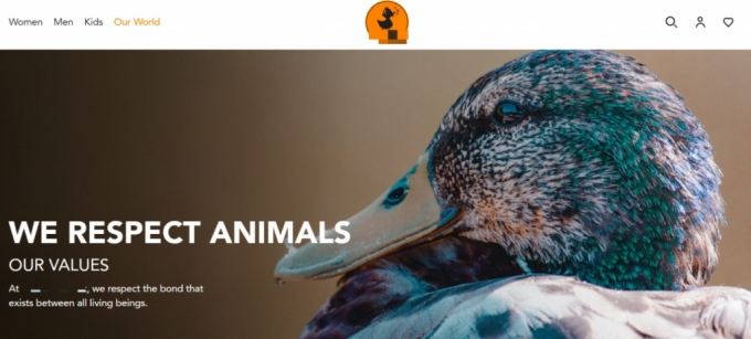 '우리는 동물을 존중한다'는 문구가 쓰여 있는 S브랜드. 동물털을 쓰지 않는 걸로 유명하다./사진=S브랜드 홈페이지