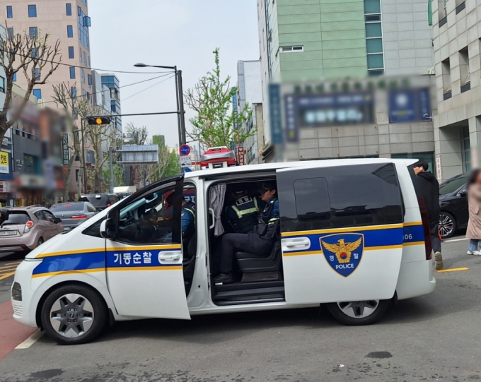 지난 16일 서울경찰청 기동순찰대가 112신고를 받고 출동하는 모습./ 사진=김지은 기자 